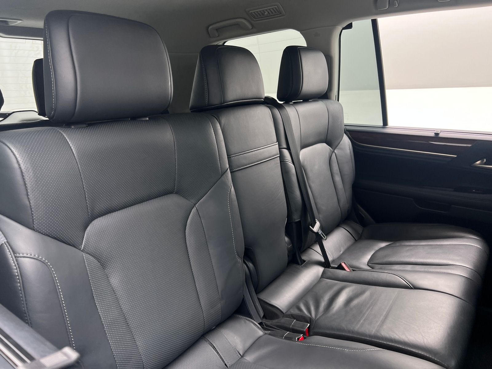 Thumbnail: 2021 Lexus LX - 5