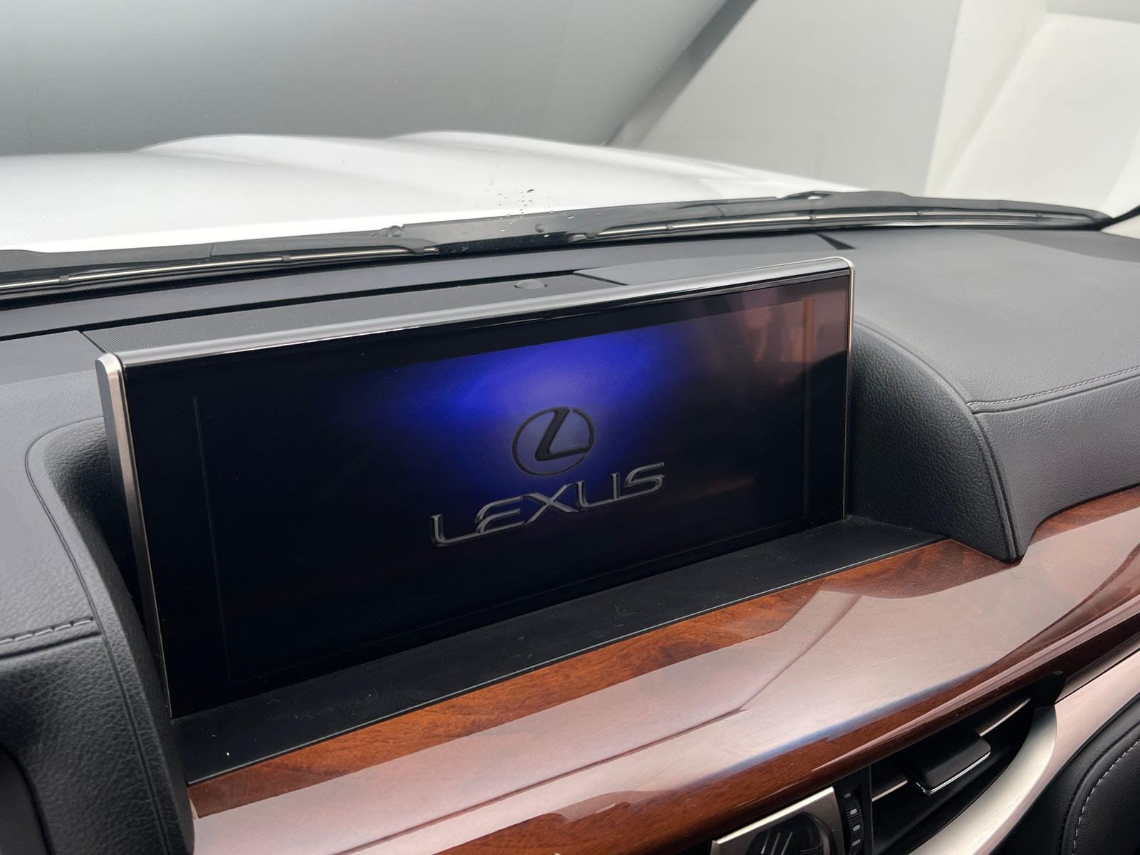 Thumbnail: 2021 Lexus LX - 3