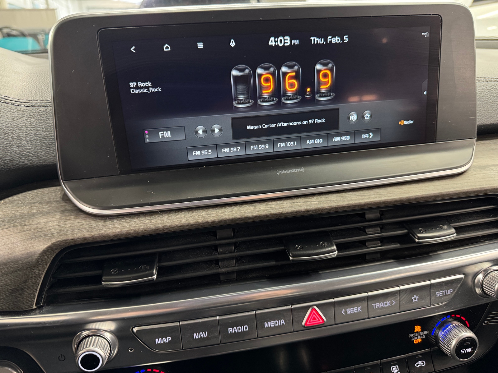 Thumbnail: 2022 Kia Telluride - 3