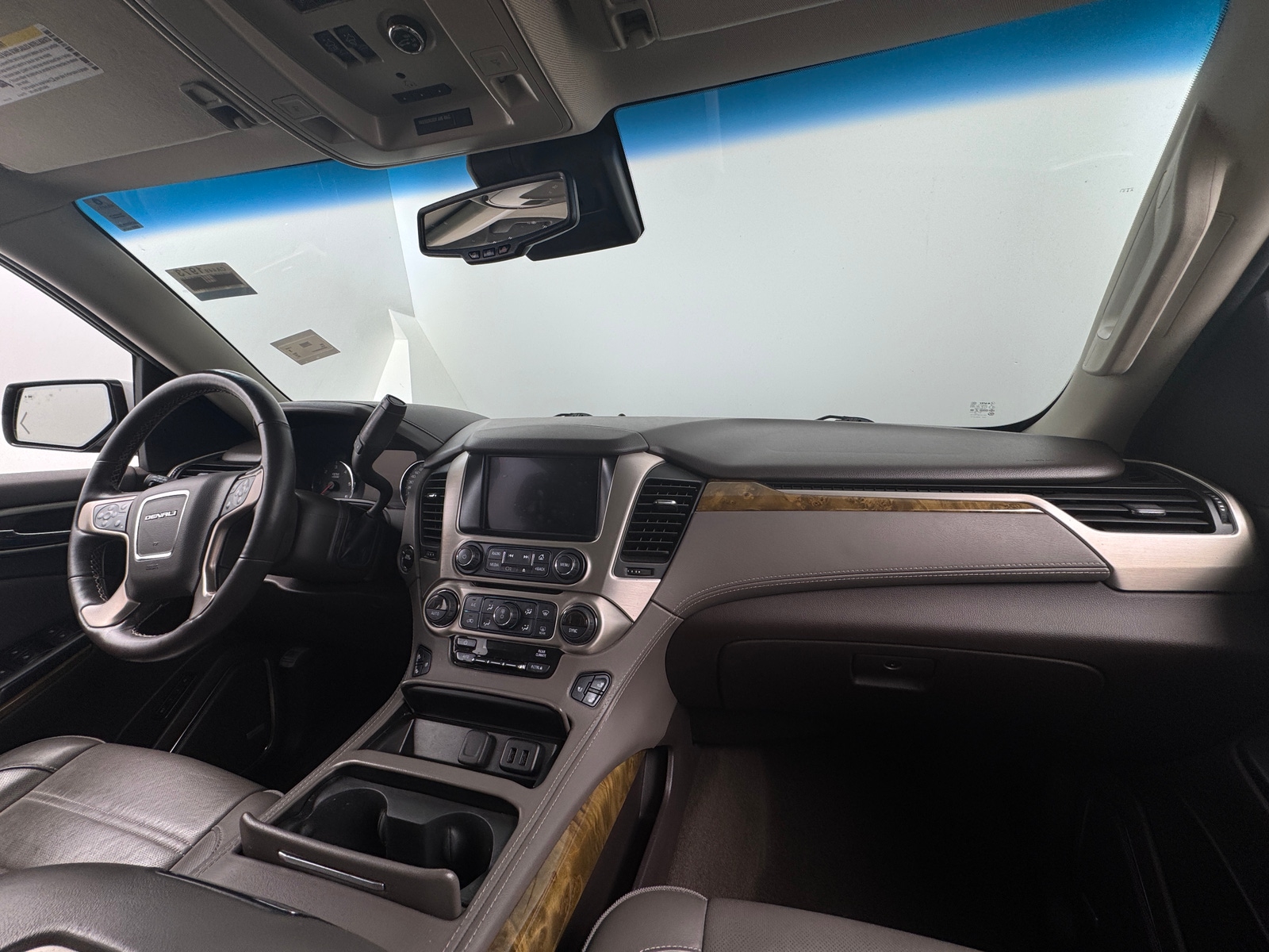 Thumbnail: 2017 GMC Yukon - 2