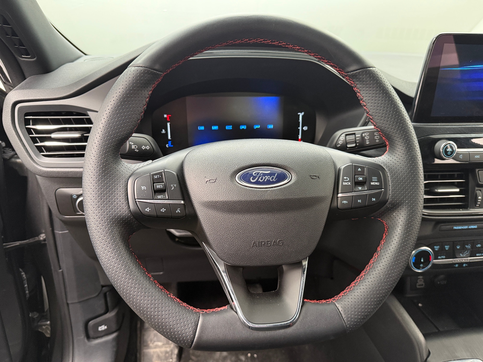 Thumbnail: 2025 Ford Escape - 4