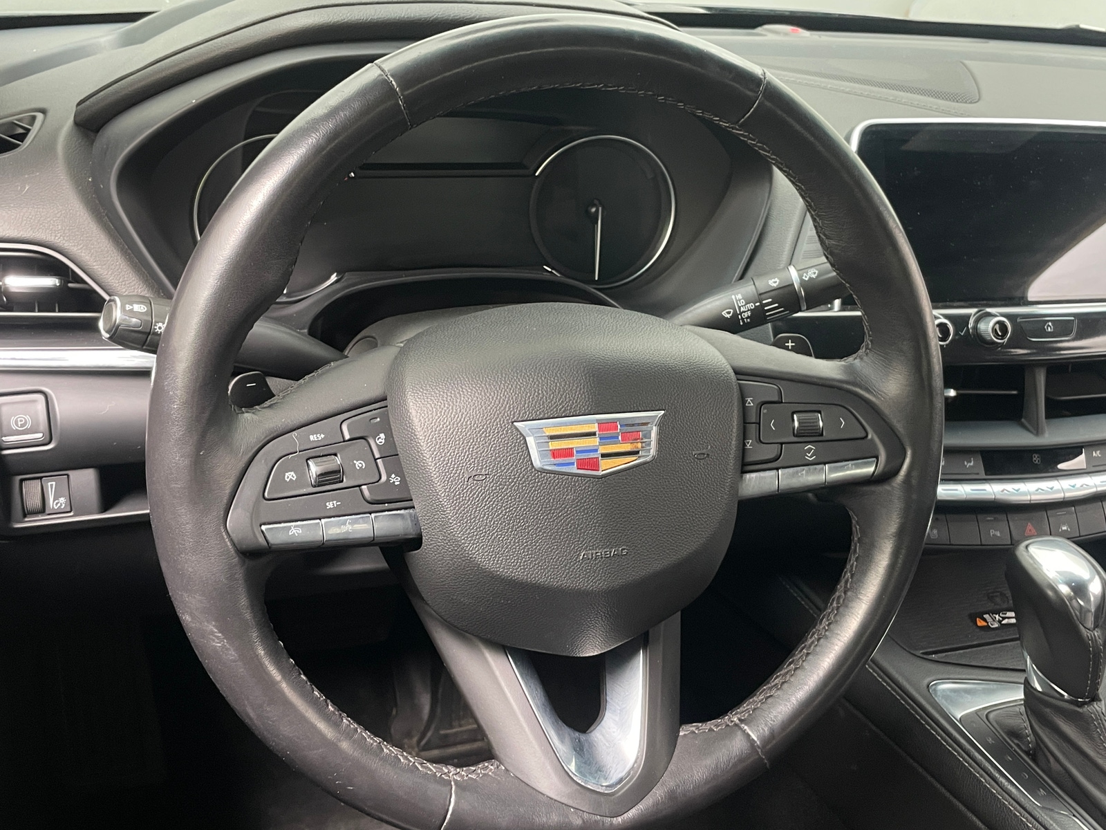 Thumbnail: 2024 Cadillac CT4 - 4