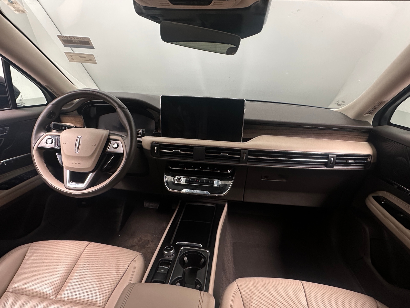 Thumbnail: 2024 Lincoln Corsair - 2