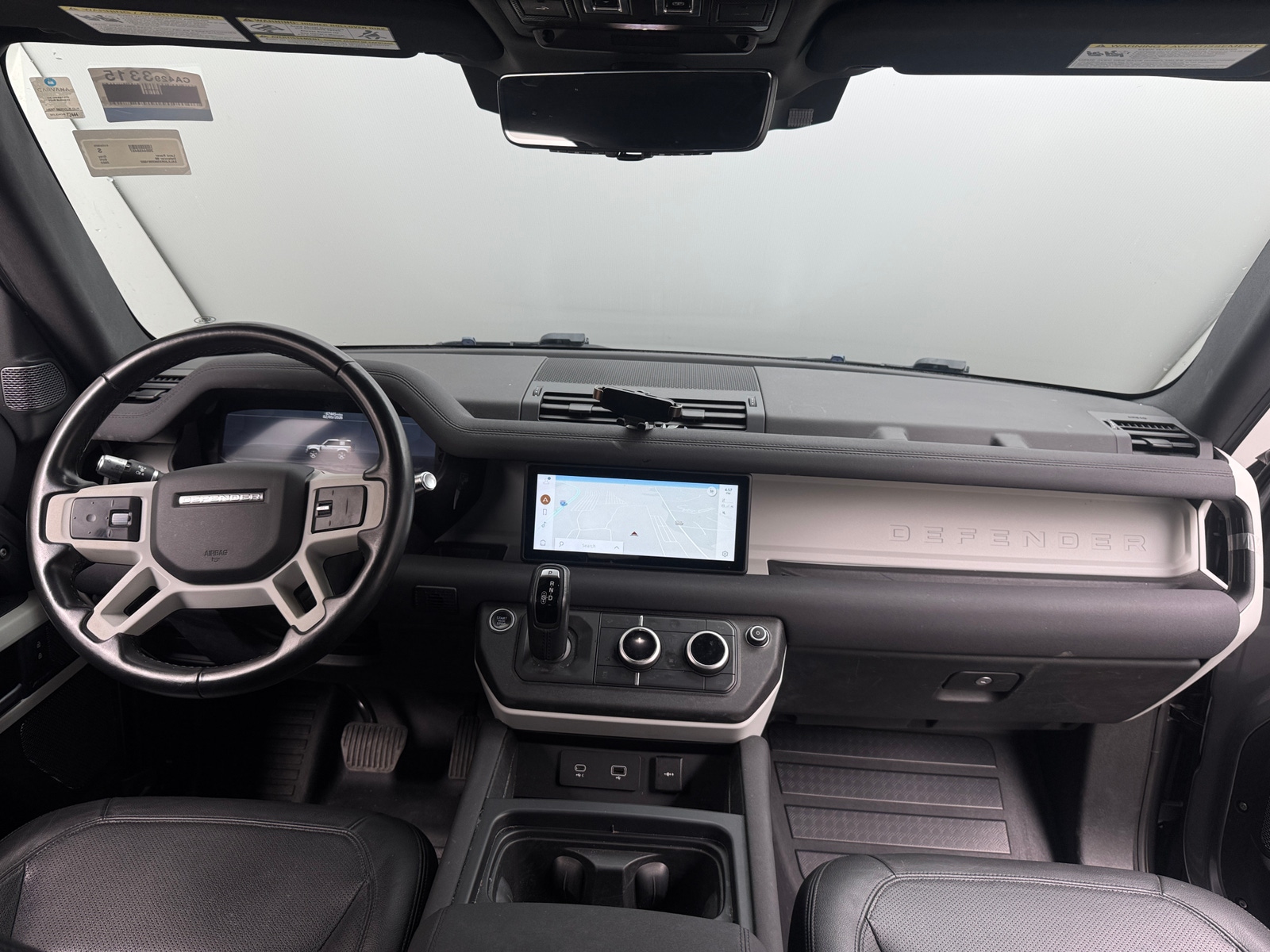 Thumbnail: 2022 Land Rover Defender - 3