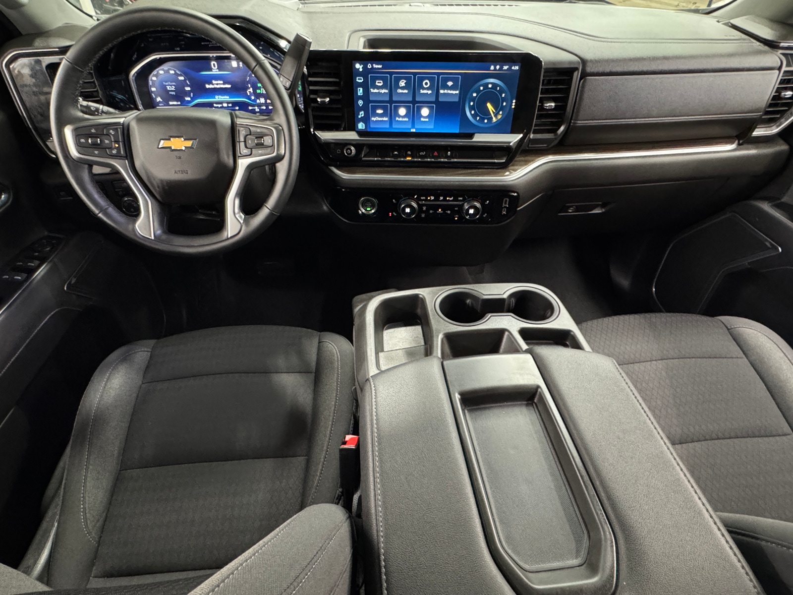 Thumbnail: 2023 Chevrolet Silverado 1500 - 3