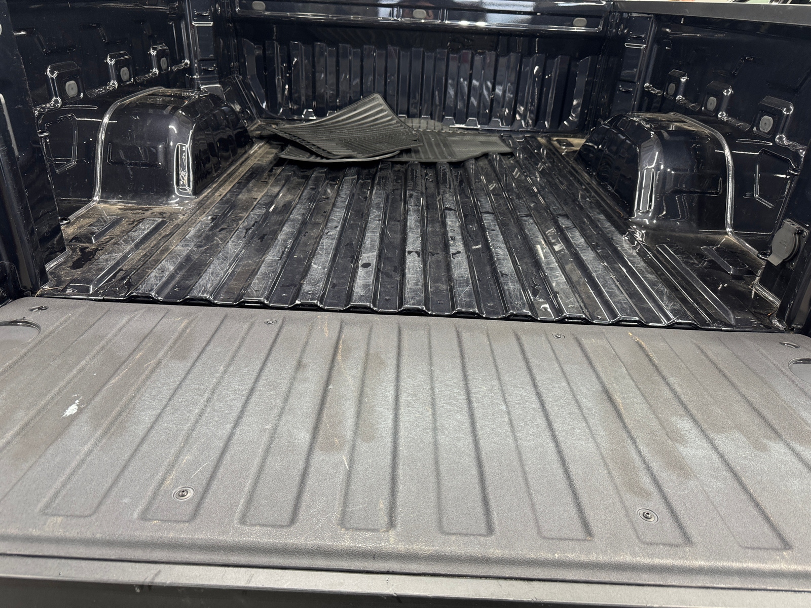 Thumbnail: 2023 Chevrolet Silverado 1500 - 7