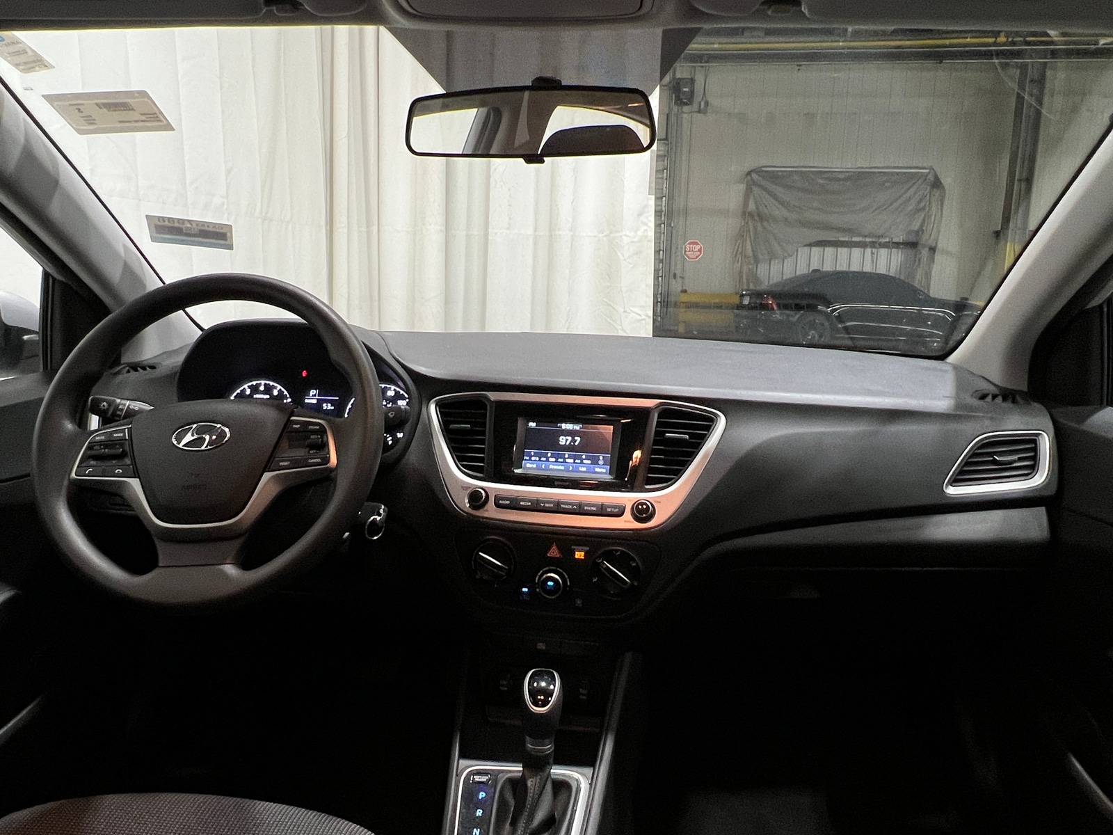 Thumbnail: 2022 Hyundai Accent - 3