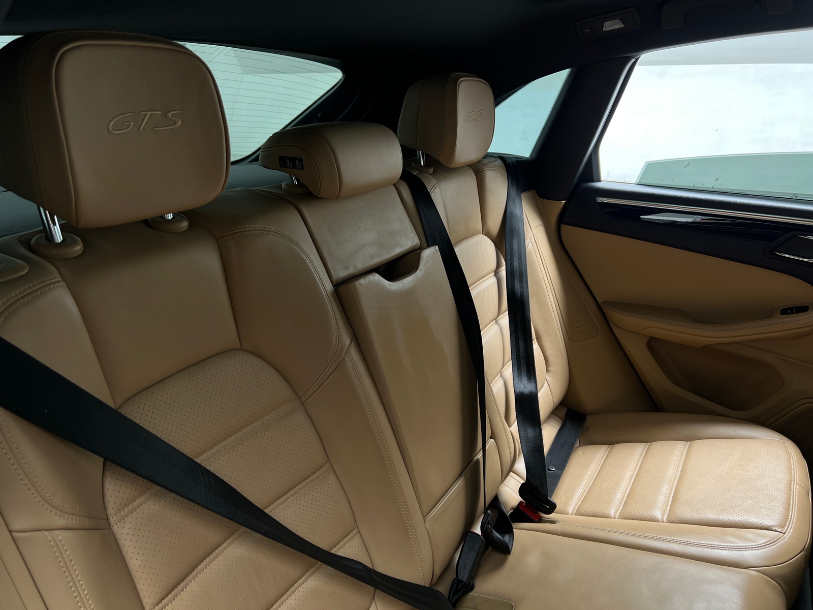 Thumbnail: 2018 Porsche Macan - 5