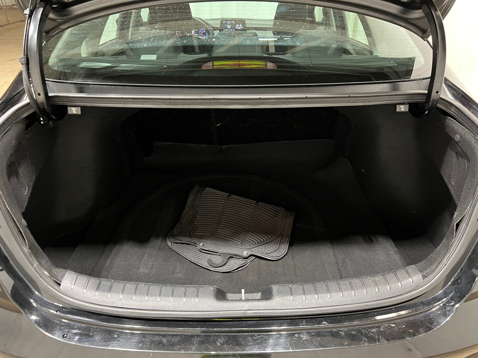 Thumbnail: 2024 Kia Forte - 7