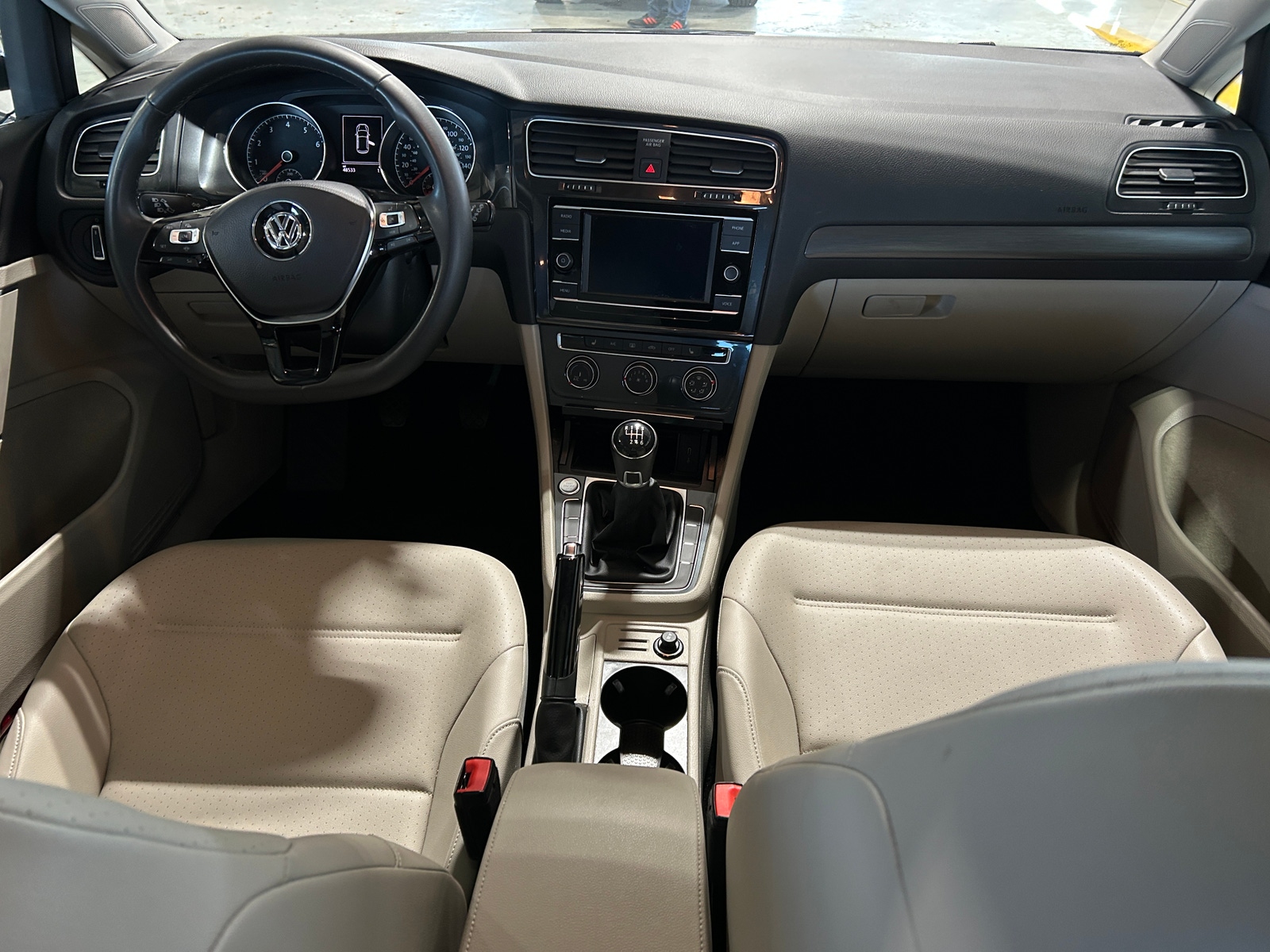 Thumbnail: 2020 Volkswagen Golf - 2