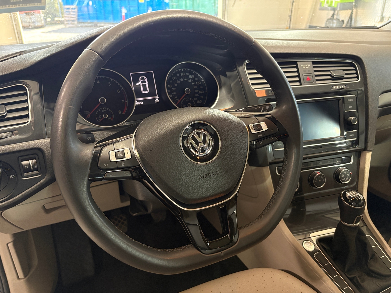 Thumbnail: 2020 Volkswagen Golf - 4