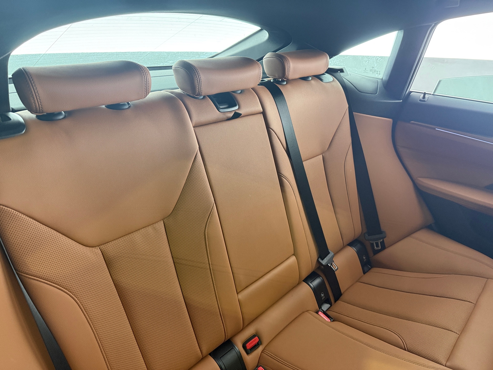 Thumbnail: 2023 BMW i4 - 5