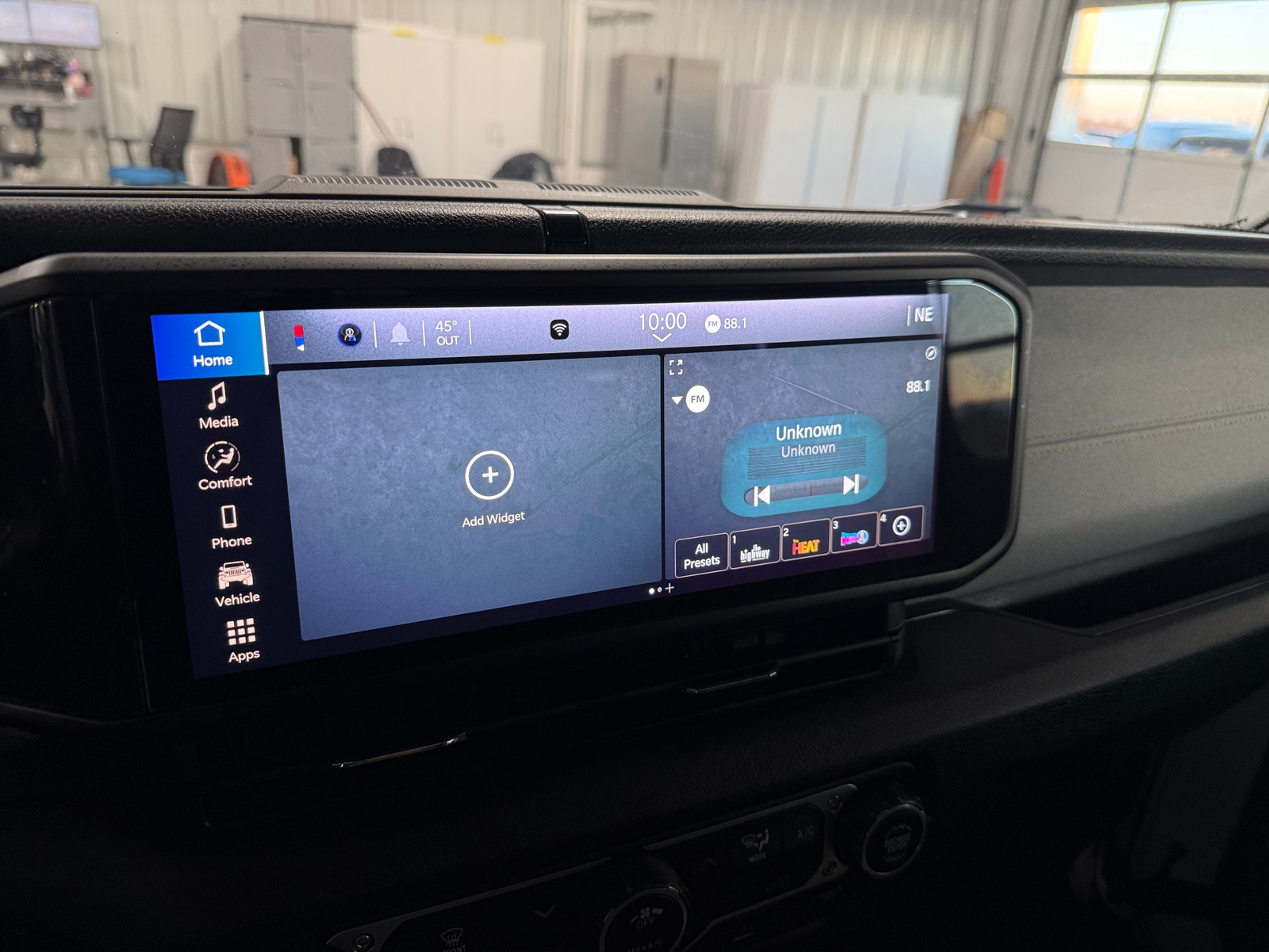 Thumbnail: 2025 Jeep Wrangler - 4