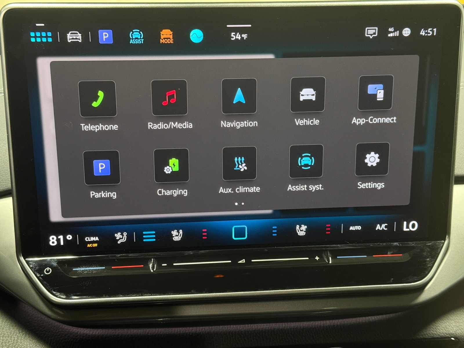 Thumbnail: 2024 Volkswagen ID.4 - 3