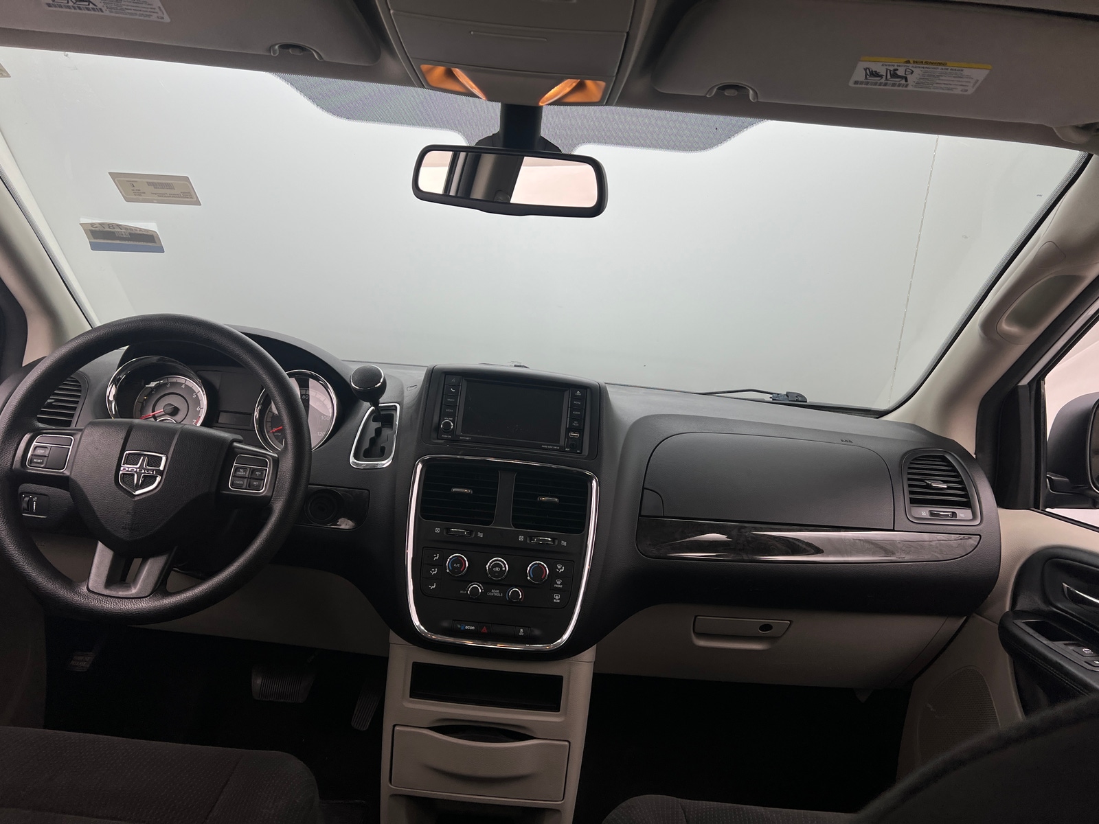 Thumbnail: 2019 Dodge Grand Caravan - 3