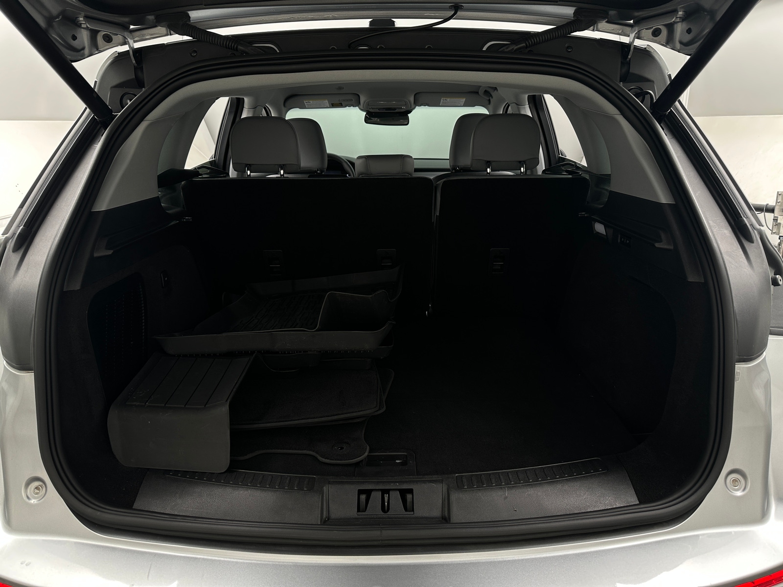 Thumbnail: 2022 Lincoln Corsair - 6