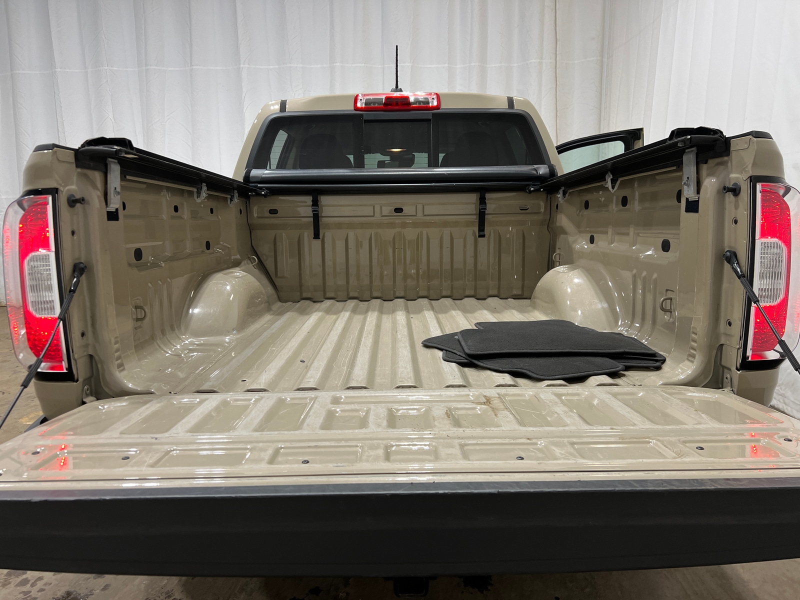 Thumbnail: 2021 GMC Canyon - 7