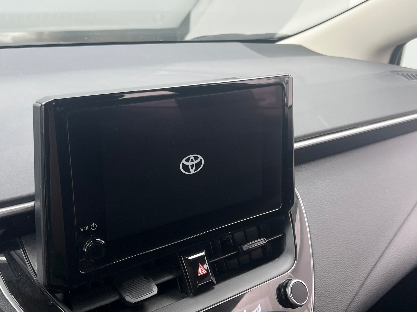 Thumbnail: 2024 Toyota Corolla - 4