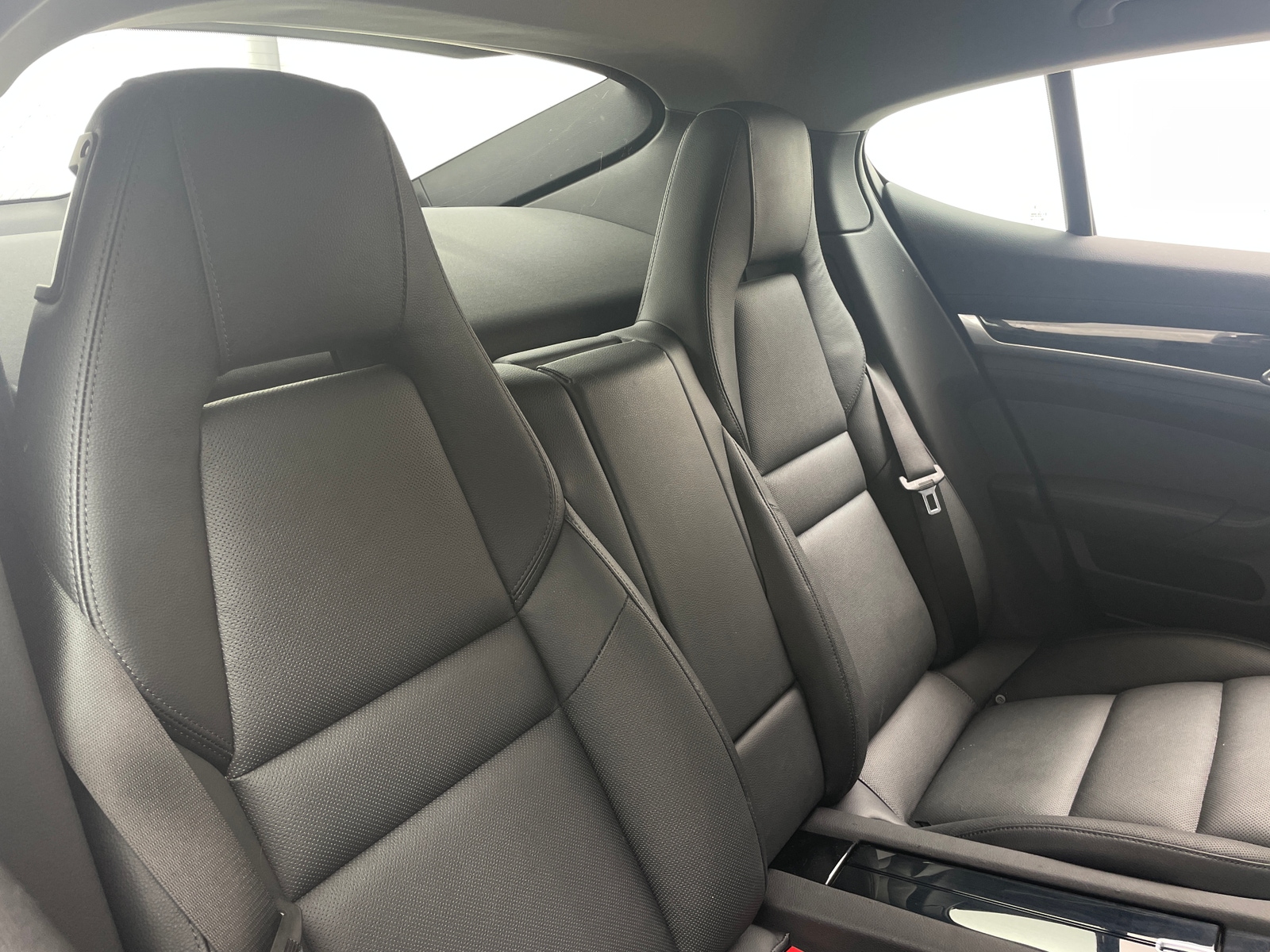 Thumbnail: 2016 Porsche Panamera - 5