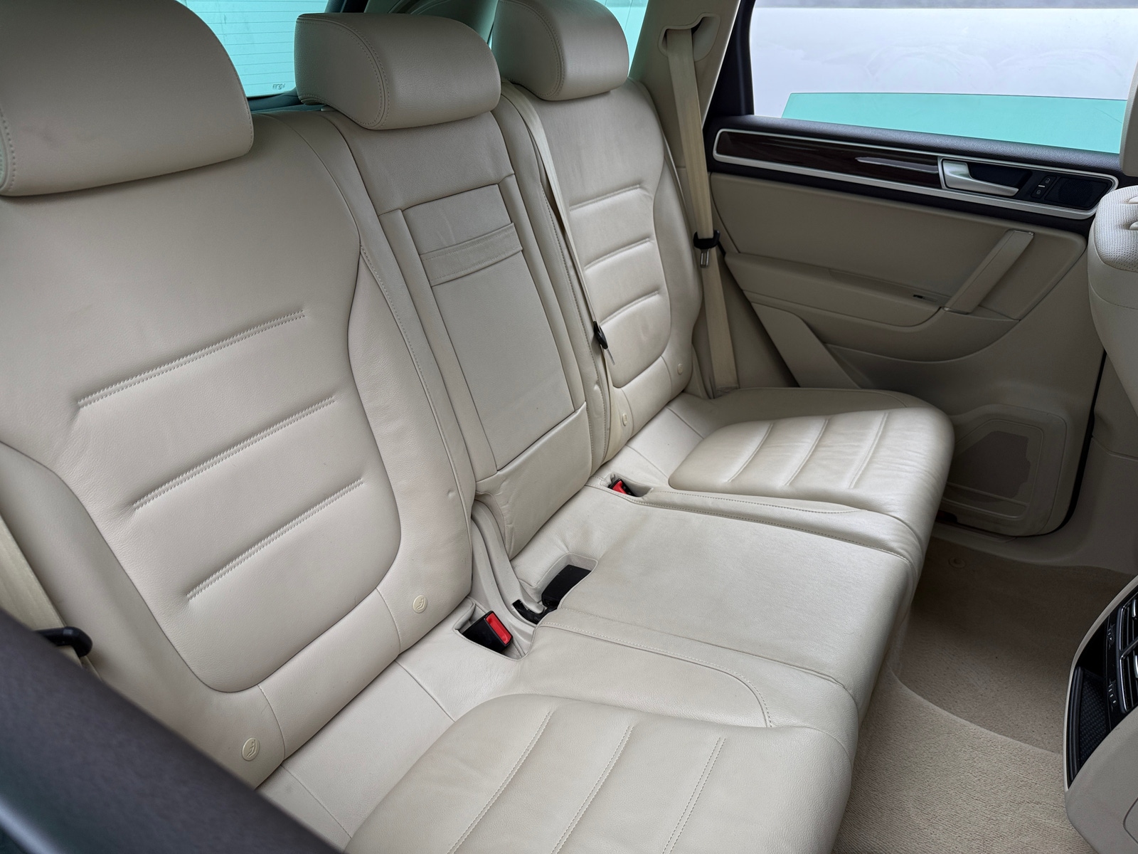 Thumbnail: 2016 Volkswagen Touareg - 5