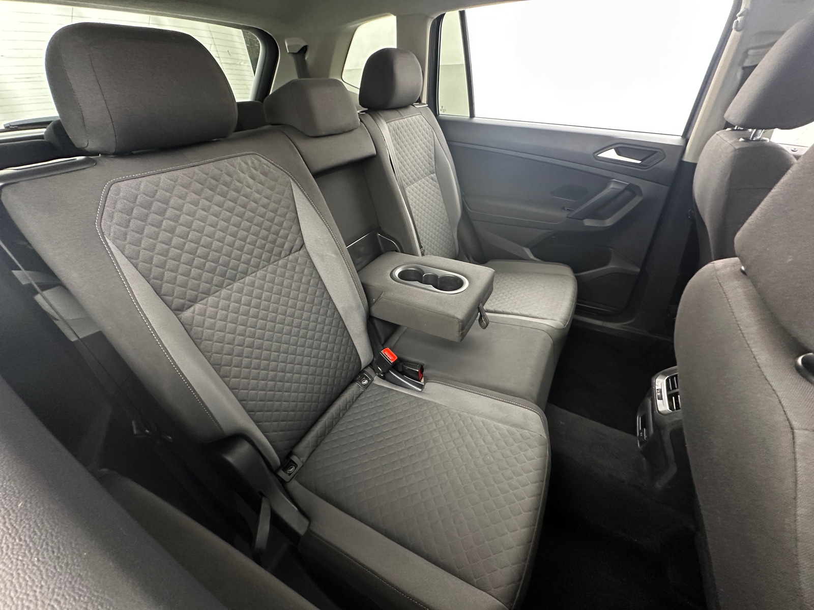 Thumbnail: 2019 Volkswagen Tiguan - 6