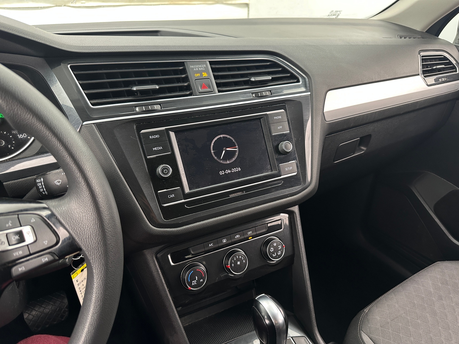 Thumbnail: 2019 Volkswagen Tiguan - 4