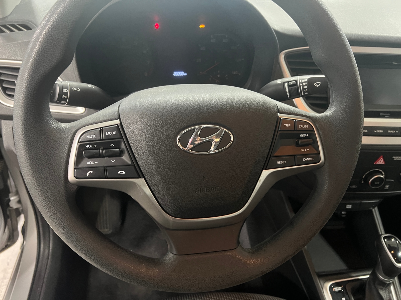 Thumbnail: 2022 Hyundai Accent - 5