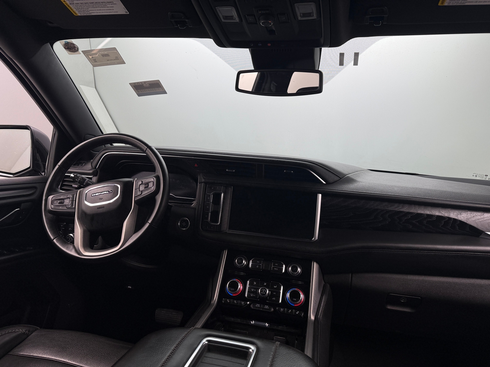 Thumbnail: 2023 GMC Yukon - 2