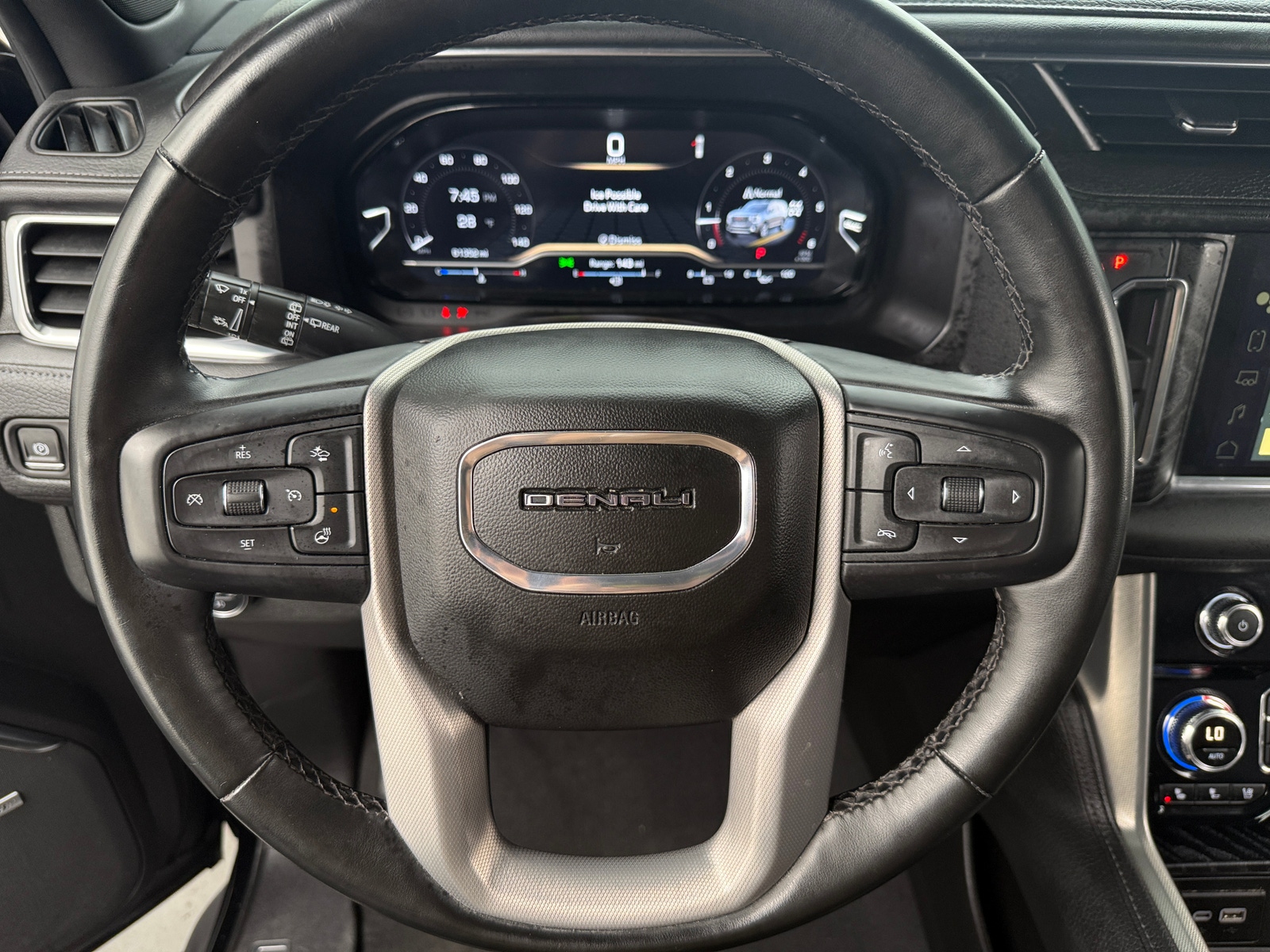 Thumbnail: 2023 GMC Yukon - 4