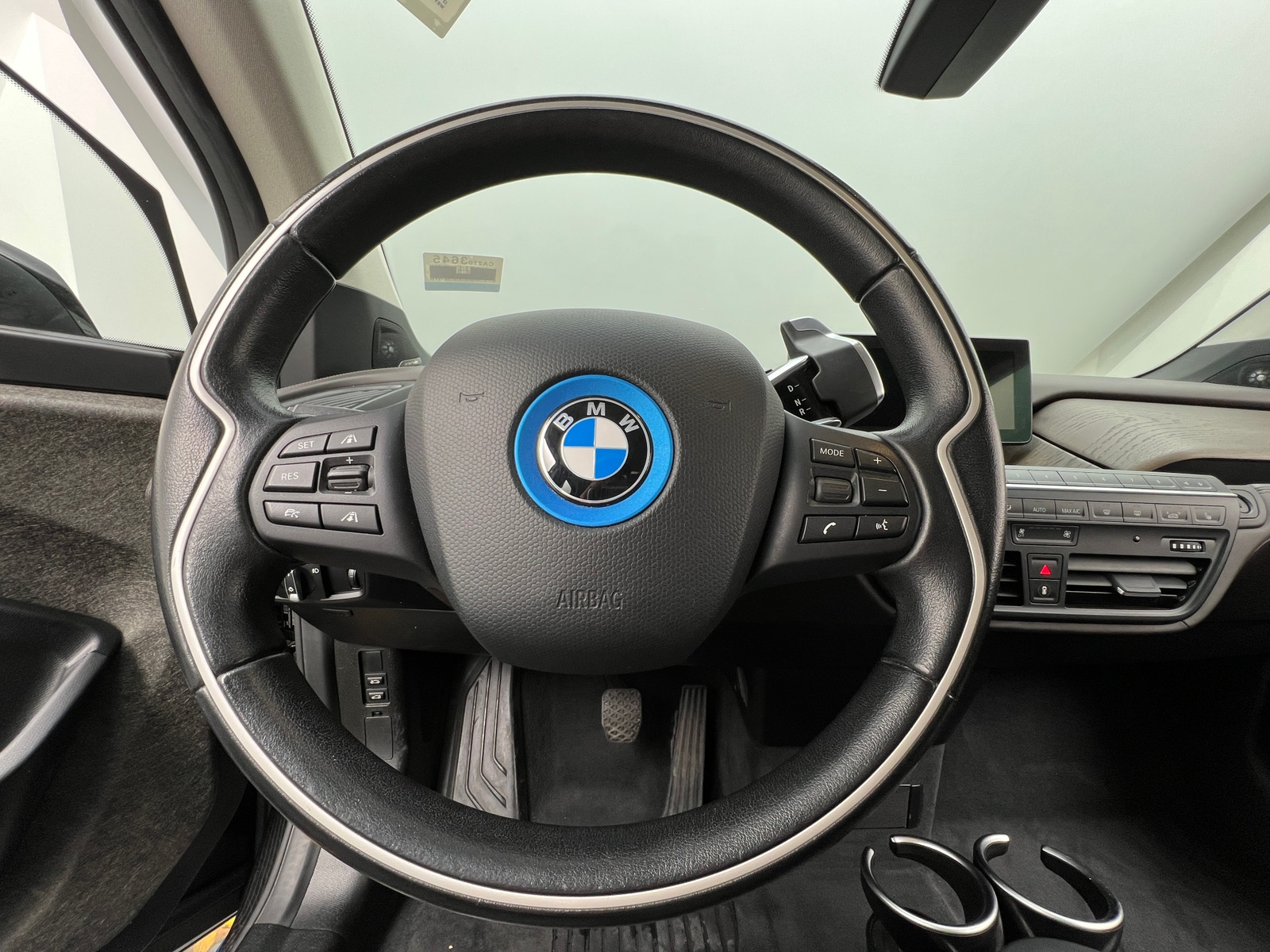 Thumbnail: 2017 BMW i3 - 4