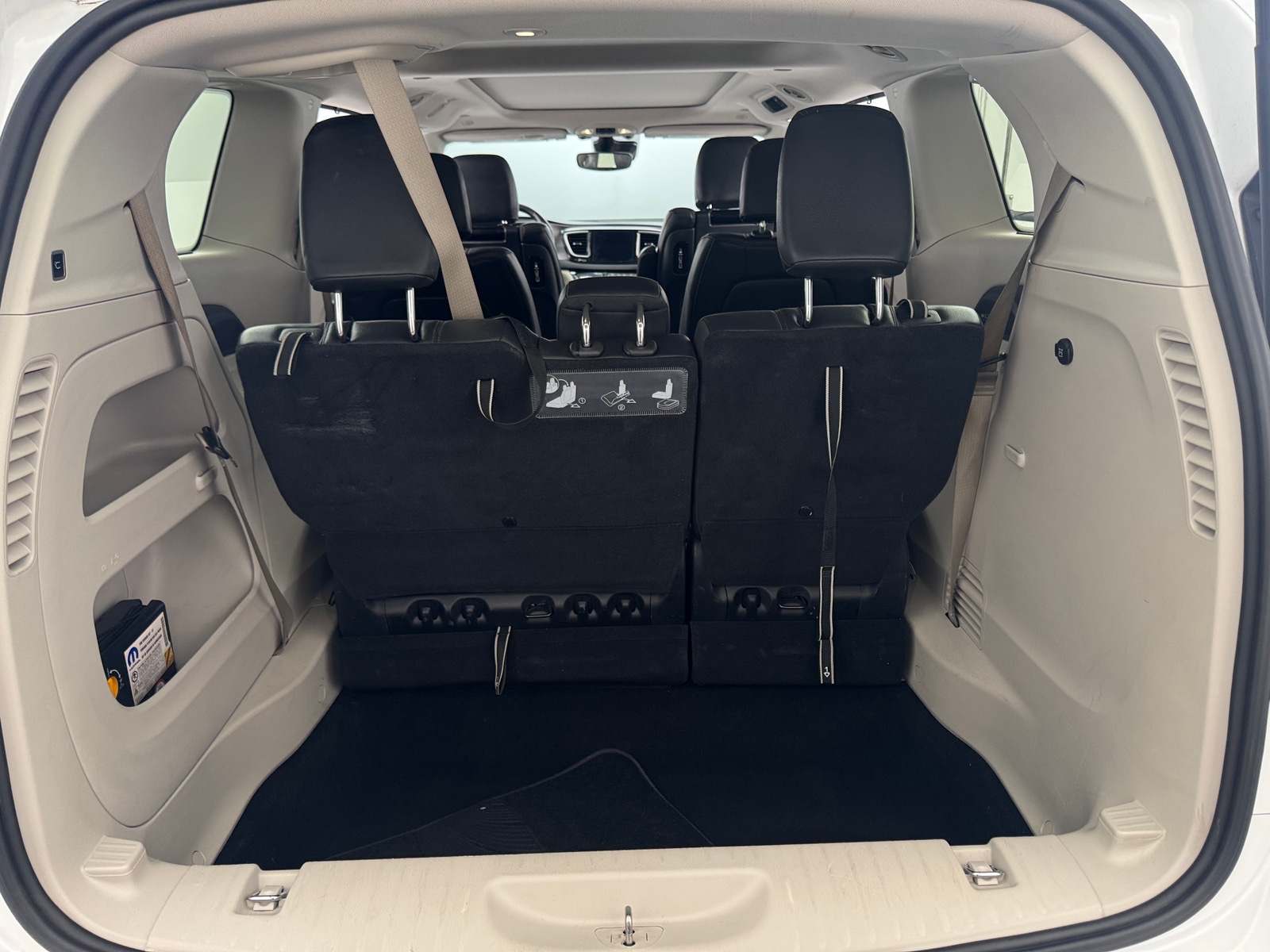 Thumbnail: 2020 Chrysler Pacifica - 6