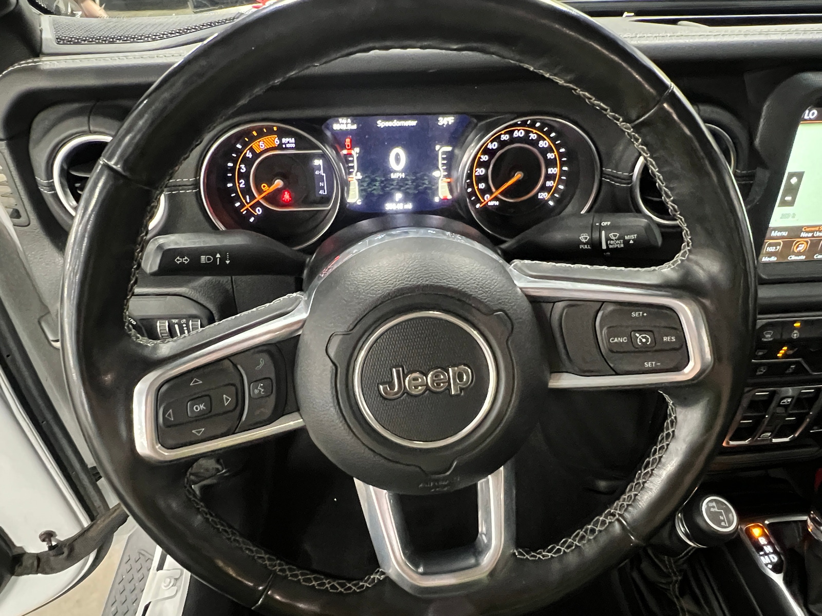 Thumbnail: 2022 Jeep Gladiator - 4