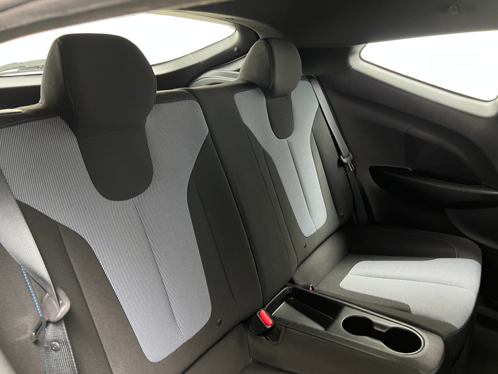 Thumbnail: 2019 Hyundai Veloster - 6