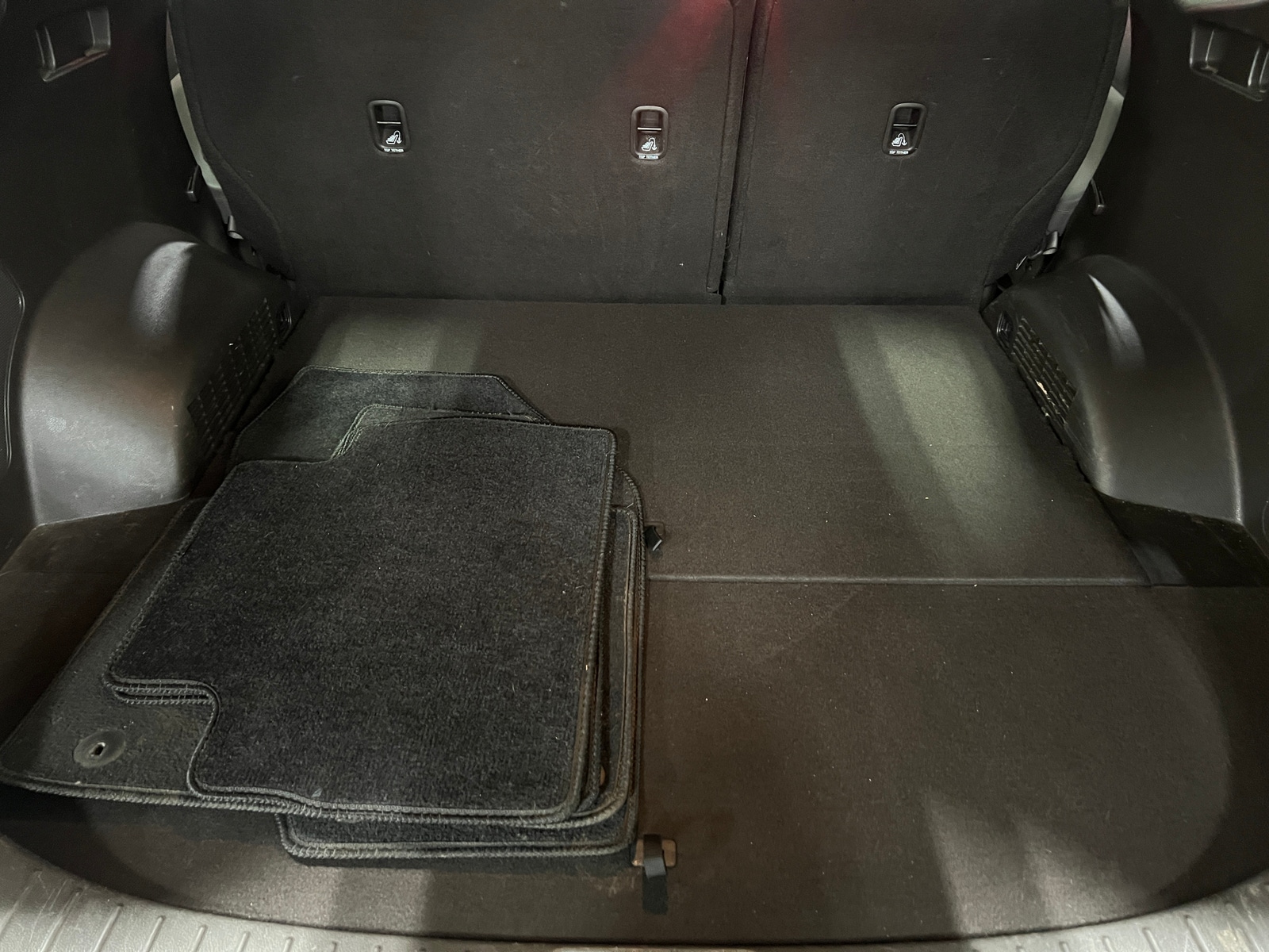 Thumbnail: 2019 Hyundai Santa Fe - 6