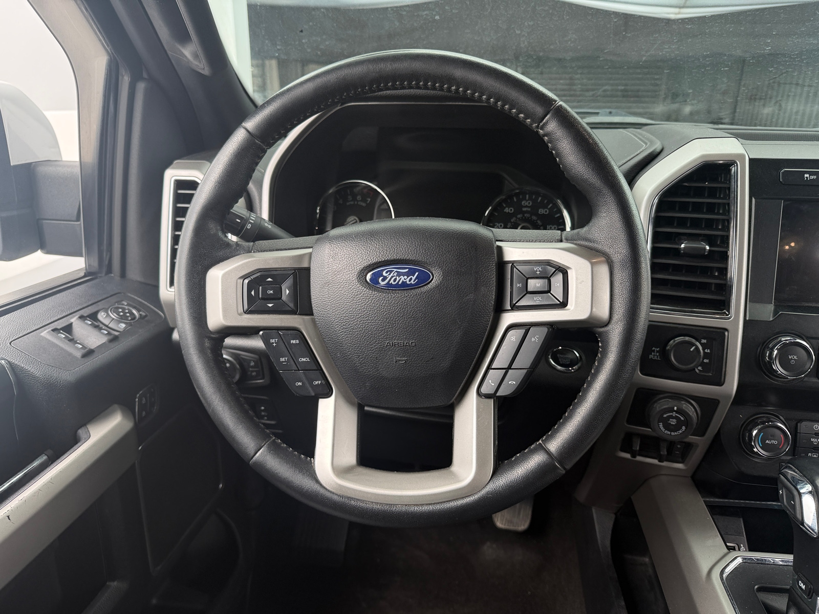 Thumbnail: 2020 Ford Econoline - 4