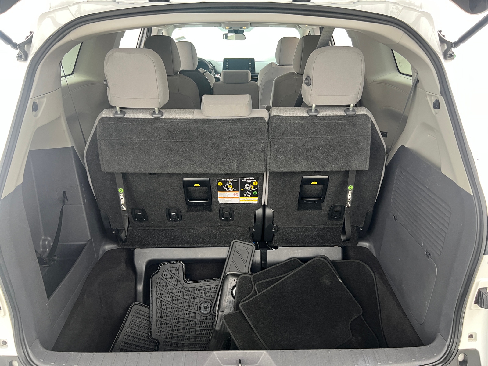 Thumbnail: 2022 Toyota Sienna - 7