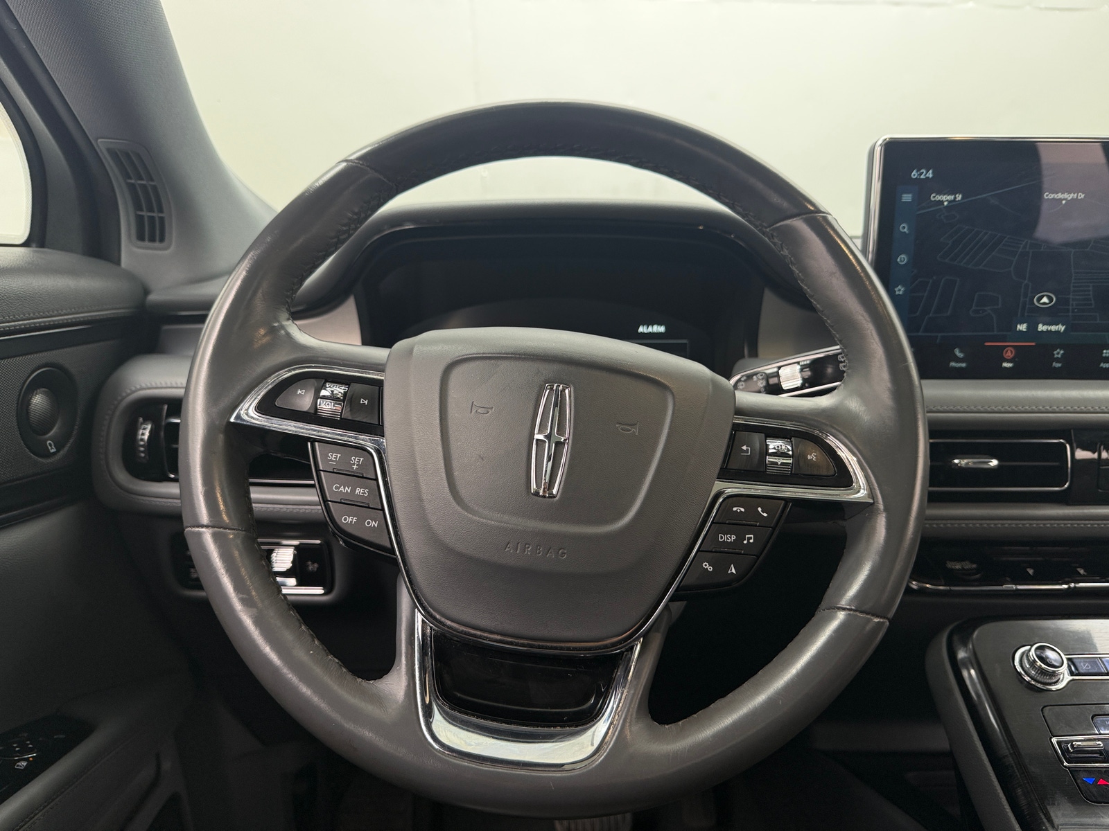 Thumbnail: 2023 Lincoln Nautilus - 4