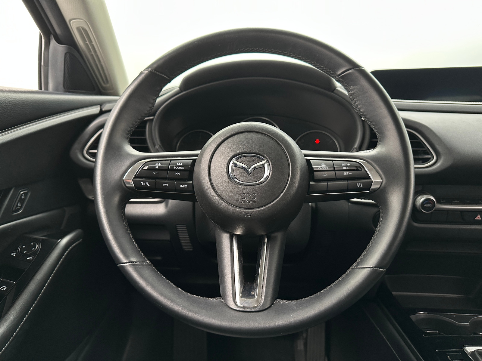 Thumbnail: 2025 Mazda CX-30 - 4