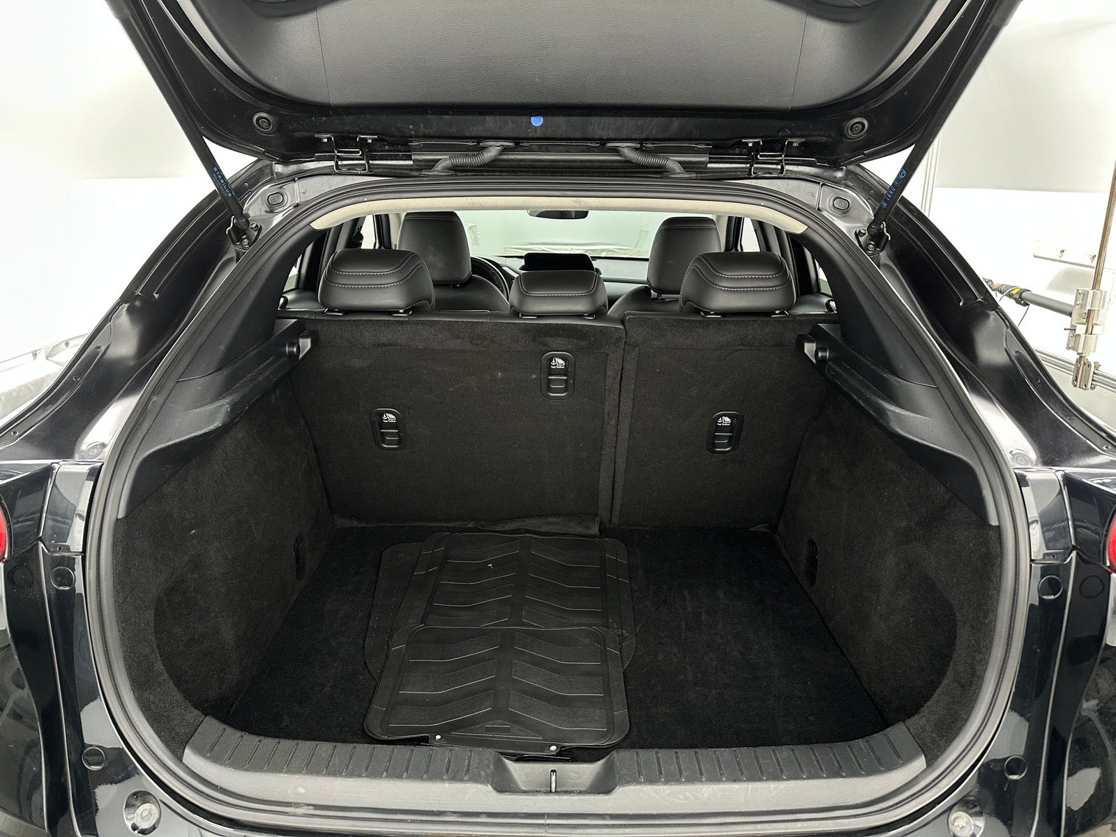 Thumbnail: 2025 Mazda CX-30 - 6