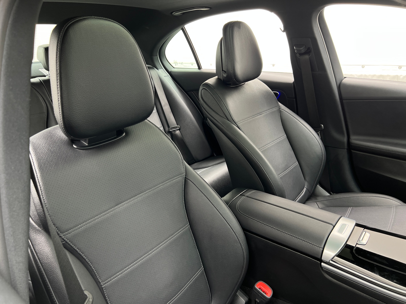 Thumbnail: 2025 Mercedes-Benz C-Class - 2