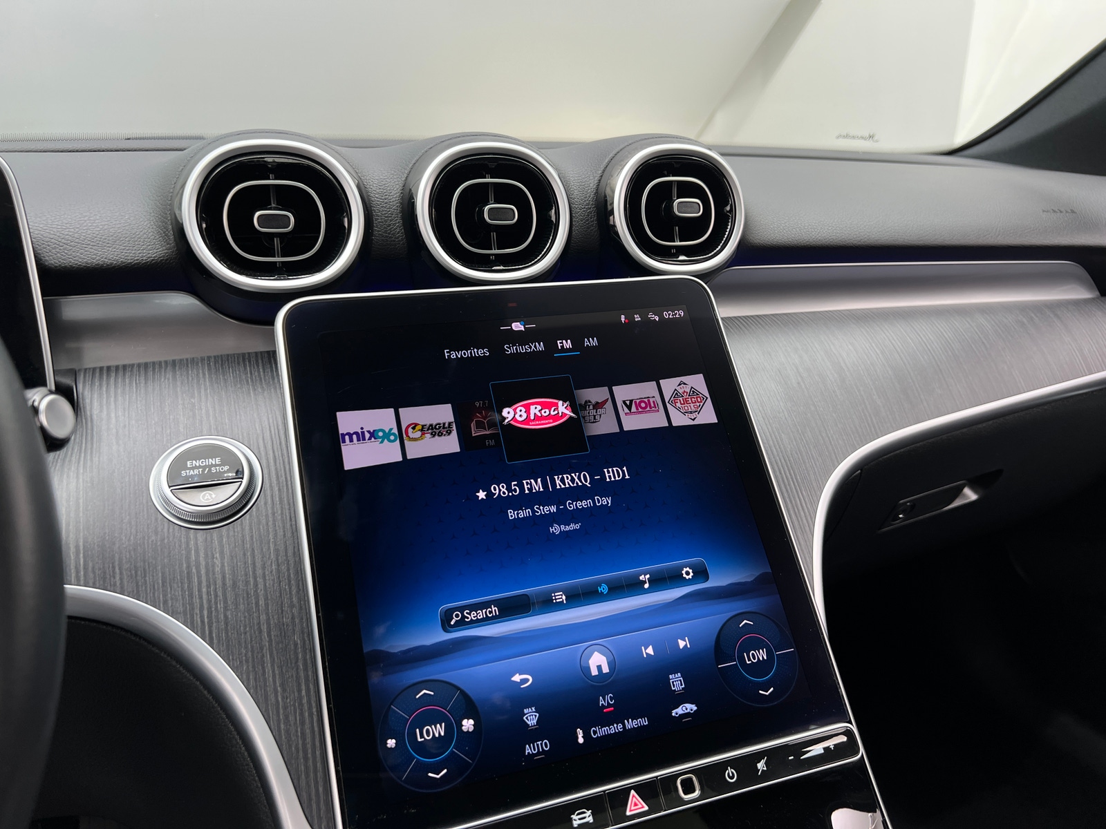 Thumbnail: 2025 Mercedes-Benz C-Class - 4