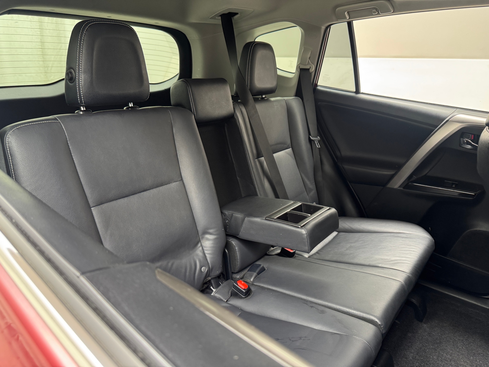 Thumbnail: 2018 Toyota RAV4 - 5