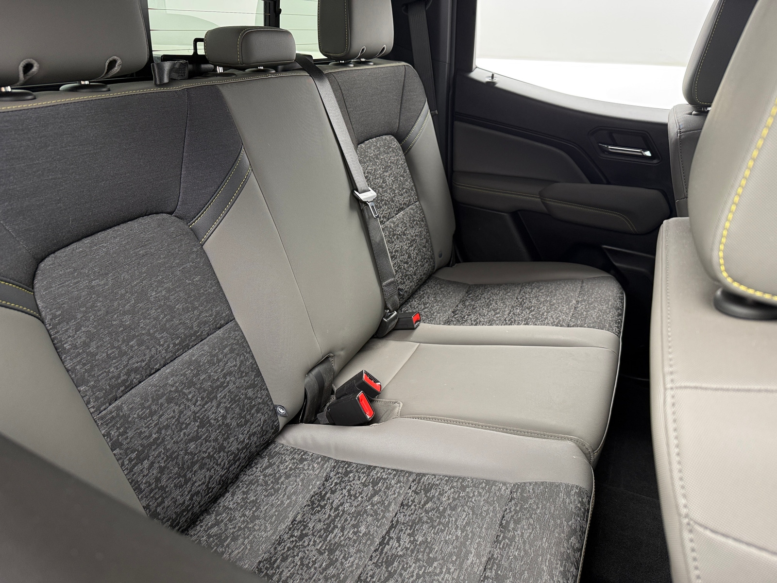 Thumbnail: 2024 Chevrolet Colorado - 5