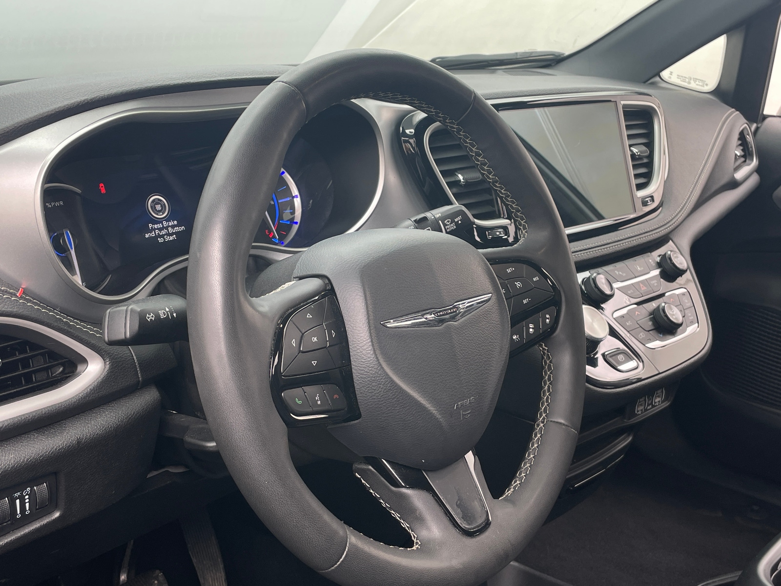 Thumbnail: 2024 Chrysler Pacifica - 4