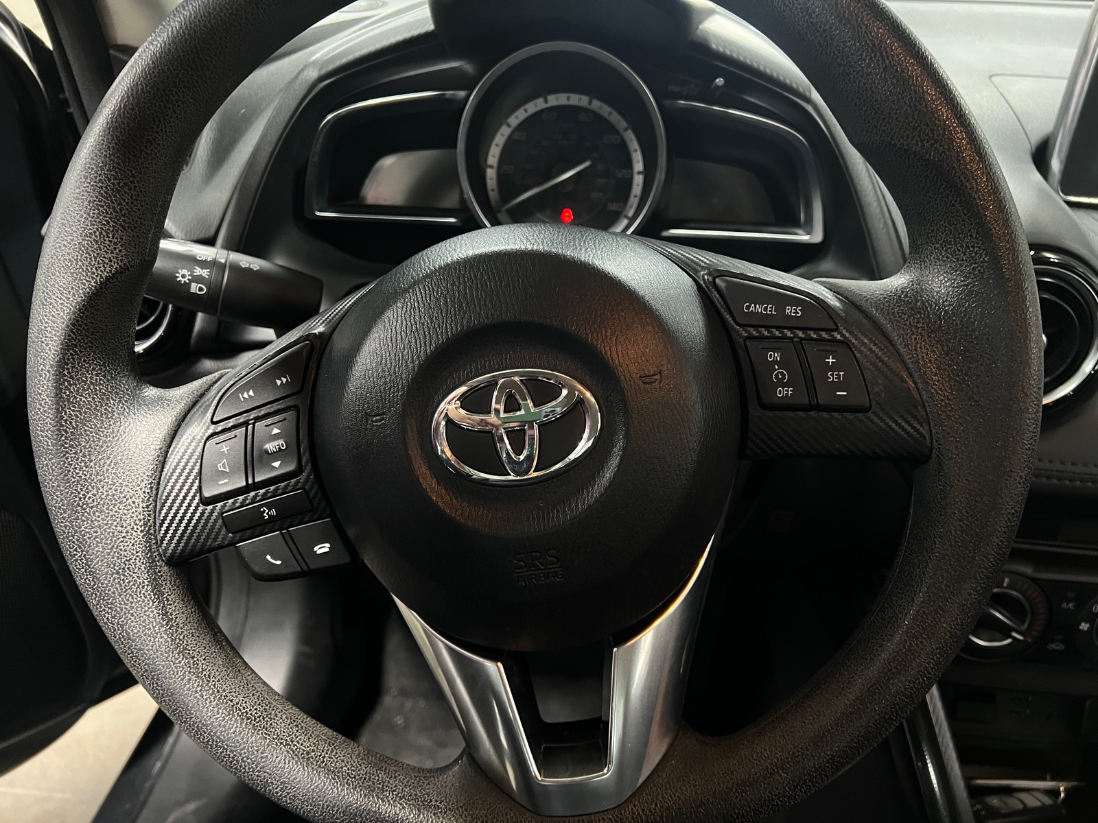 Thumbnail: 2017 Toyota Yaris iA - 5