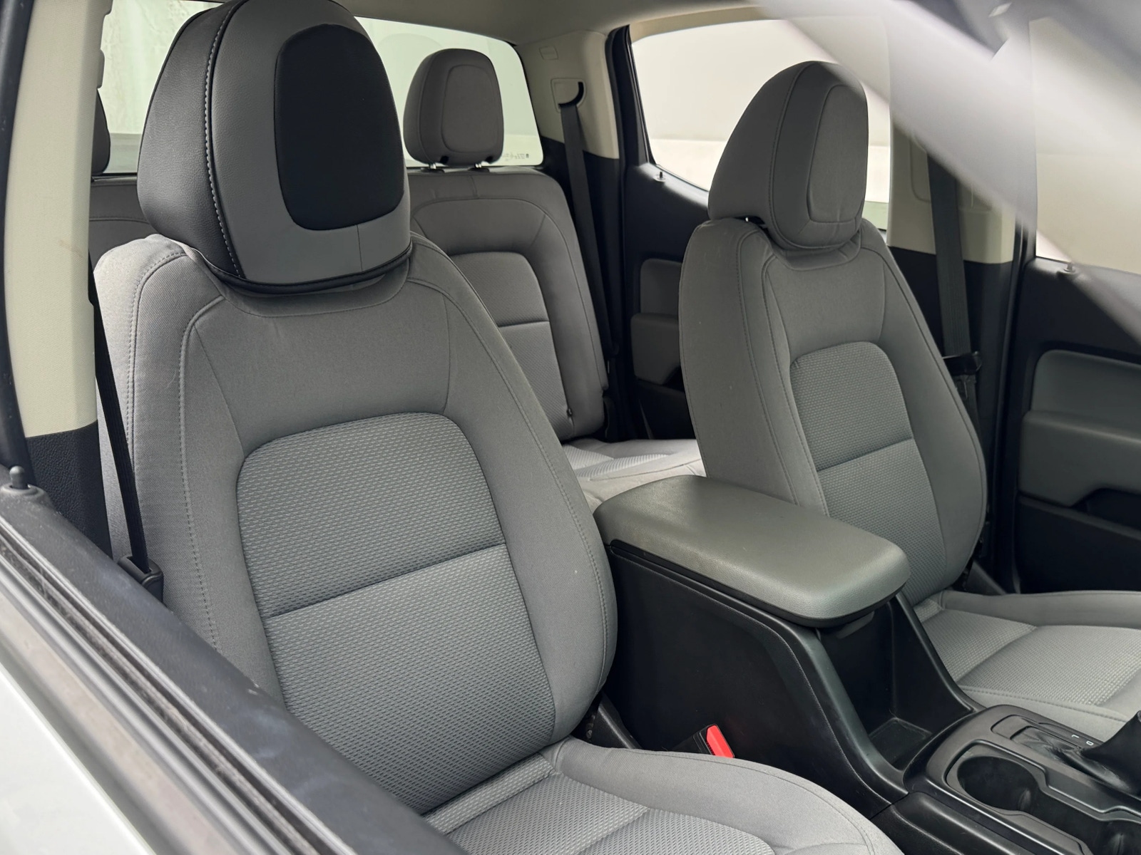 Thumbnail: 2022 Chevrolet Colorado - 2