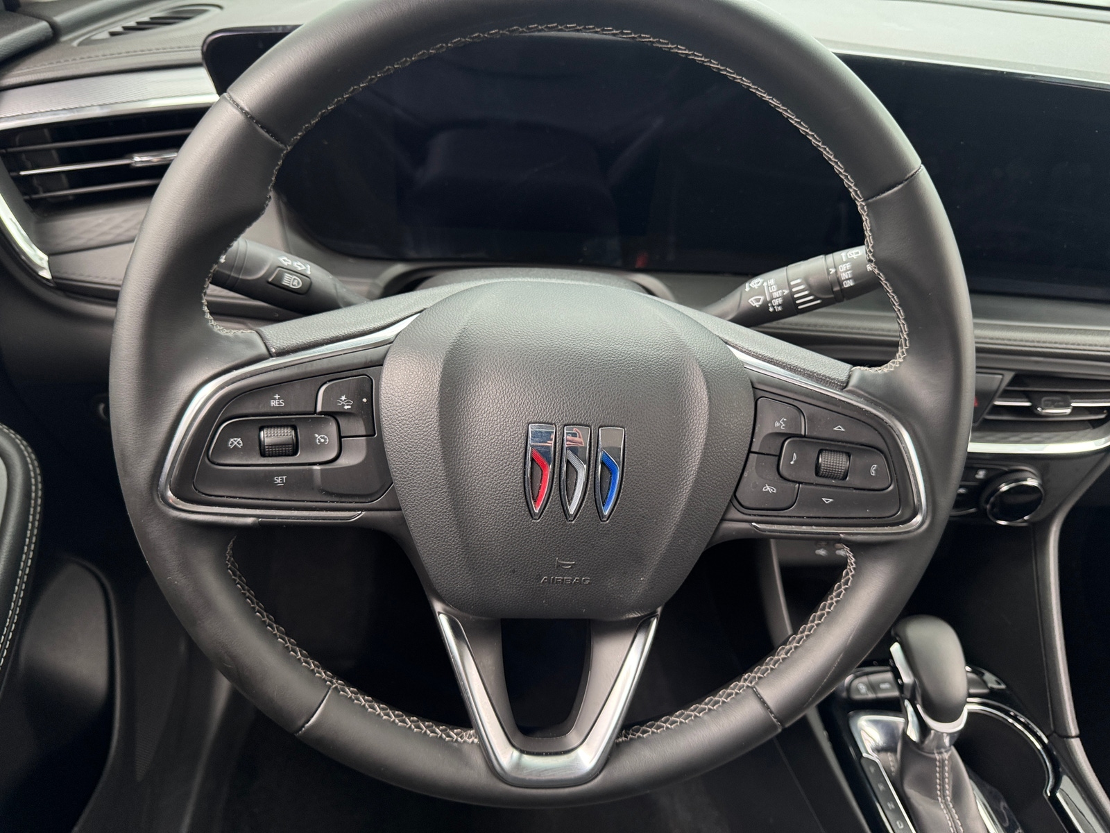 Thumbnail: 2025 Buick Encore GX - 4