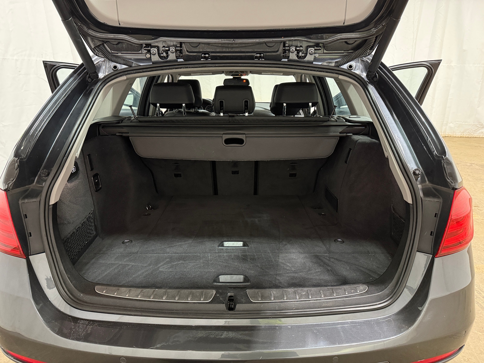 Thumbnail: 2014 BMW 3 Series - 6