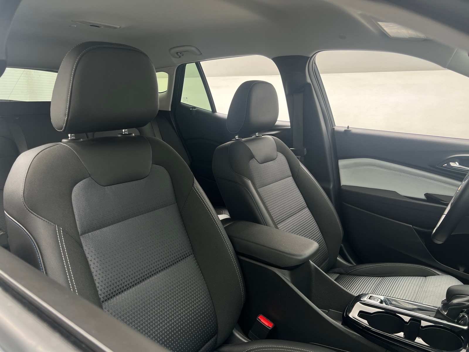 Thumbnail: 2025 Chevrolet Trax - 2