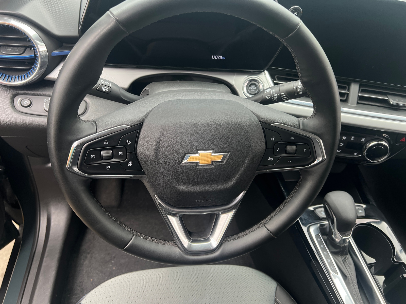 Thumbnail: 2025 Chevrolet Trax - 5